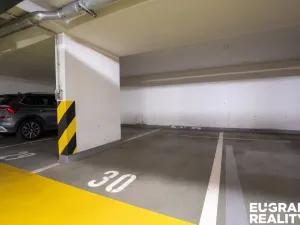 Prodej bytu 2+kk, Praha - Sedlec, Kamýcká, 57 m2