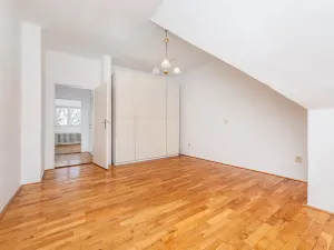 Pronájem rodinného domu, Praha - Břevnov, Pětipeského, 180 m2