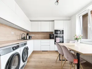 Pronájem bytu 2+1, Pardubice - Zelené Předměstí, Železničního pluku, 61 m2