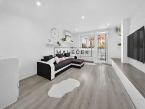 Prodej bytu 2+1, Kladno, Unhošťská, 51 m2