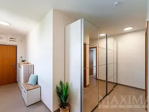 Prodej bytu 2+kk, Praha - Holešovice, Argentinská, 79 m2