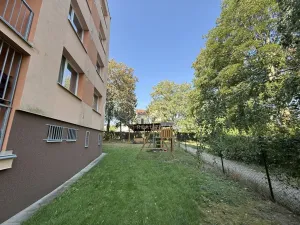 Pronájem bytu 1+1, Praha - Kyje, Dvořišťská, 34 m2