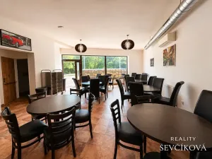 Pronájem restaurace, Pardubice, Okrajová, 144 m2