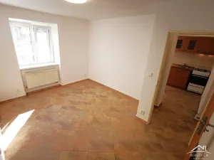 Pronájem bytu 1+1, Jihlava, Wolkerova, 32 m2