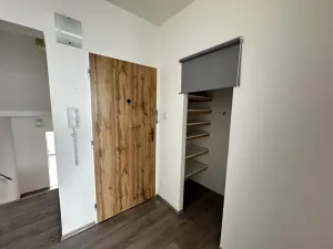 Pronájem bytu 3+1, Chomutov, Kundratická, 71 m2