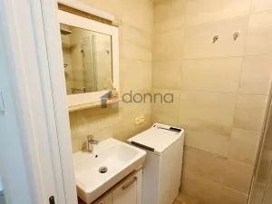 Pronájem bytu 2+kk, Praha, Na vápenném, 32 m2
