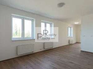 Prodej bytu 2+kk, Hevlín, 73 m2