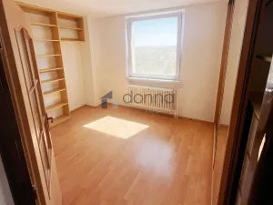 Pronájem bytu 3+1, Praha, Jednořadá, 90 m2