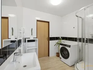 Prodej bytu 3+kk, Kněževes, 88 m2