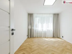Prodej bytu 2+1, Sokolov, Mánesova, 61 m2