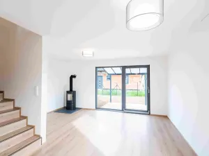 Pronájem chaty, Úhonice, 89 m2
