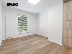 Pronájem bytu 2+kk, Praha - Vysočany, Pod Krocínkou, 59 m2