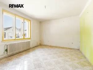 Prodej vícegeneračního domu, Praha - Pitkovice, Žampiónová, 200 m2
