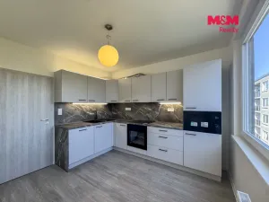Pronájem bytu 4+1, Praha - Hloubětín, Rochovská, 83 m2