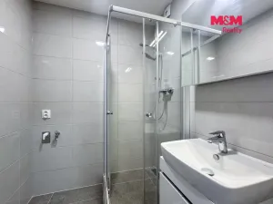 Pronájem bytu 4+1, Praha - Hloubětín, Rochovská, 83 m2
