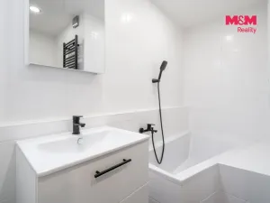 Pronájem bytu 3+kk, Chomutov, Vítězslava Nezvala, 49 m2