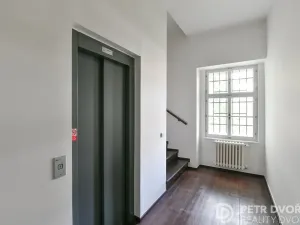 Prodej bytu 1+1, Praha - Smíchov, U Pernikářky, 27 m2