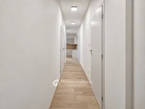 Pronájem bytu 3+kk, Znojmo, Vančurova, 81 m2
