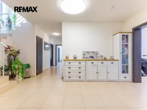 Prodej rodinného domu, Hradečno, 228 m2