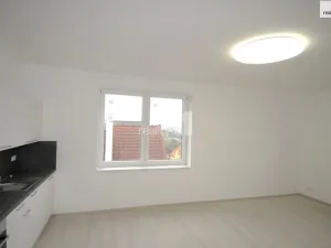Pronájem bytu 2+kk, Praha - Modřany, Větrovcova, 50 m2