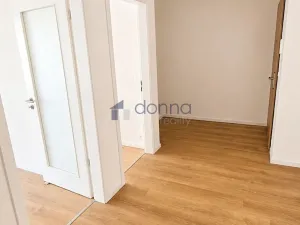 Pronájem bytu 2+kk, Praha, Divíškové, 56 m2