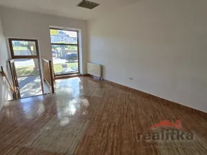 Prodej obchodního prostoru, Opava, Nákladní, 37 m2