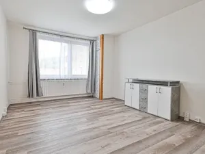 Pronájem bytu 1+kk, Kuřim, Na Loučkách, 30 m2