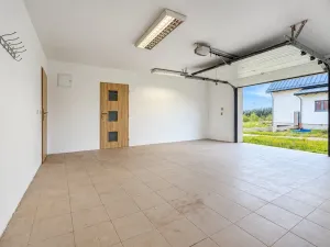 Prodej rodinného domu, Hora Svatého Šebestiána, 295 m2