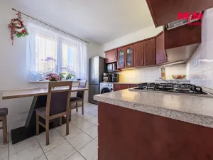 Prodej bytu 4+1, Klášterec nad Ohří - Miřetice u Klášterce nad Ohří, Ječná, 78 m2
