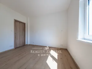 Prodej bytu 3+kk, Praha - Kyje, Světská, 58 m2