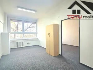 Pronájem kanceláře, Chrudim, Palackého třída, 18 m2