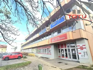 Pronájem kanceláře, Chrudim, Palackého třída, 18 m2