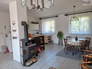 Prodej rodinného domu, Pnětluky - Konětopy, 200 m2