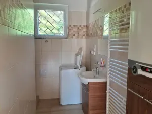Prodej rodinného domu, Pnětluky - Konětopy, 200 m2