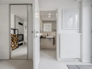 Pronájem rodinného domu, Praha - Dejvice, Evropská, 220 m2