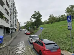 Pronájem garáže, Praha - Žižkov, Kališnická, 15 m2