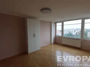 Pronájem bytu 1+1, Praha - Troja, Olštýnská, 37 m2