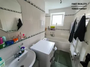 Pronájem bytu 3+1, Děčín, Krásnostudenecká, 65 m2