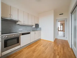 Pronájem bytu 4+1, Praha - Smíchov, Štefánikova, 147 m2