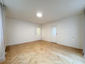 Pronájem bytu 3+1, Praha - Prosek, Letňanská, 70 m2
