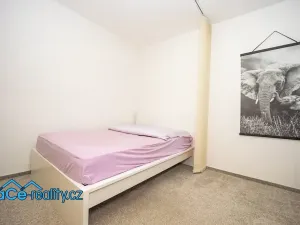 Prodej bytu 1+1, Hradec Králové, Brožíkova, 40 m2