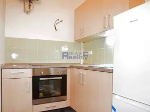 Pronájem bytu 2+1, Hradec Králové, Tomkova, 55 m2