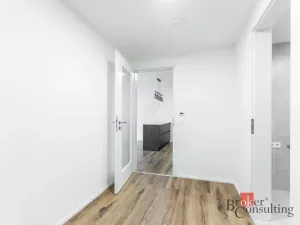 Pronájem bytu 2+kk, Praha - Smíchov, Plzeňská, 51 m2