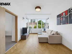 Prodej bytu 3+1, Karlovy Vary - Drahovice, Vítězná, 77 m2