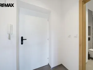 Prodej bytu 3+1, Karlovy Vary - Drahovice, Vítězná, 77 m2