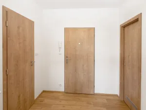 Pronájem bytu 1+kk, Zlín - Příluky, Boněcký rybník, 27 m2