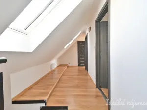 Pronájem bytu 5+1, Ořechov, Polní, 150 m2