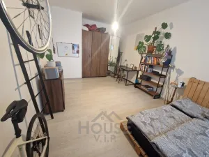 Pronájem bytu 2+kk, Praha, Na hroudě, 47 m2