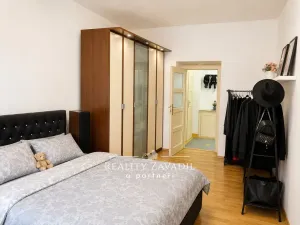 Pronájem bytu 2+kk, Praha - Žižkov, Biskupcova, 47 m2