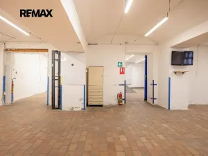 Pronájem skladu, Rudná, Masarykova, 1270 m2